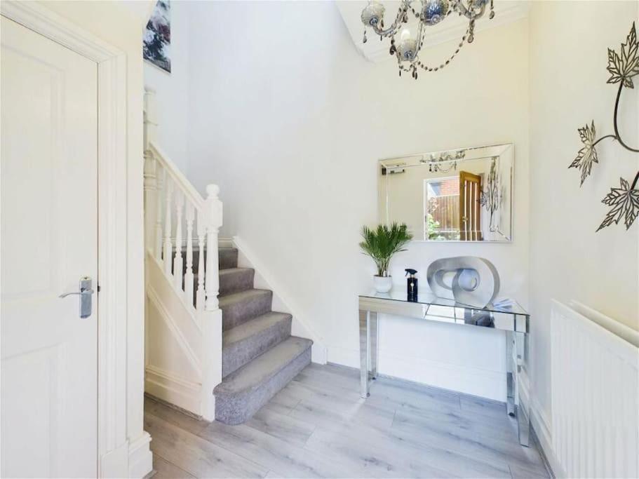 Upmarket Apartment In Ormskirk Ngoại thất bức ảnh